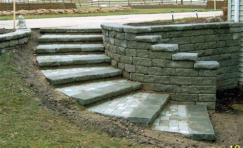 Retaining Wall Ideas Curved Steps With Corners Parallel To The