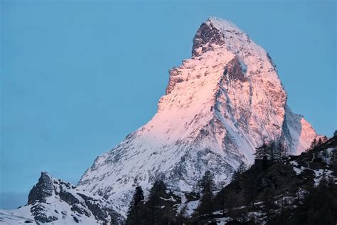 20 Famous Landmarks Of Switzerland To Plan Your Travels Around