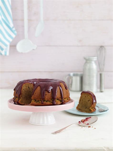 Die rote bete macht ihn unglaublich saftig und aromatisch. Rote Bete-Kuchen Rezept | EAT SMARTER
