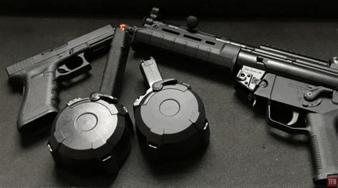 Tfb Gunfest Here Come The Drums Magpul Mp5 Drum And Glock 17 Drum
