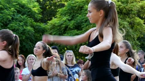 Kherson Ukraine Aug 29 2015 Teen Girl Dance Troupe Dancing Barefoot At A Fest On Public