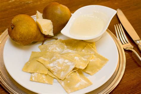 Pear And Pecorino Filled Ravioli With Taleggio Cream Sauce Mamablip