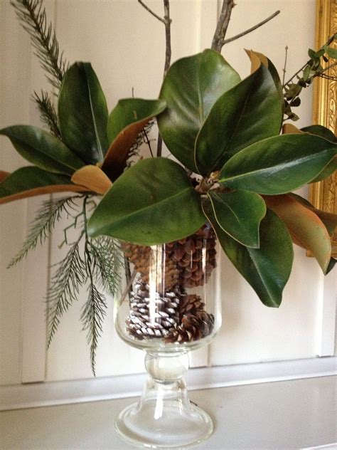Christmas Decor With Magnolia Leaves Easy Holiday Arrangement Love The