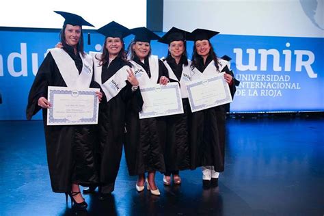 Unir Vive Una Multitudinaria Graduación En Colombia Unir Colombia