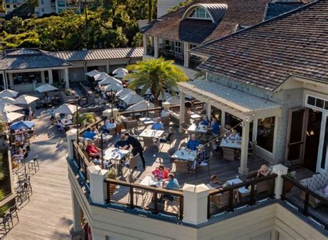 Ocean Lounge At Sea Pines Beach Club Rooftop Bar In Hilton Head