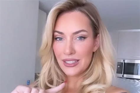 Paige Spiranac Jokes No One Knows I Have A Face As She Gives Close Up