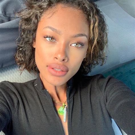 Vinetria On Instagram 👩🏽 African American Models Lori Harvey Juicy