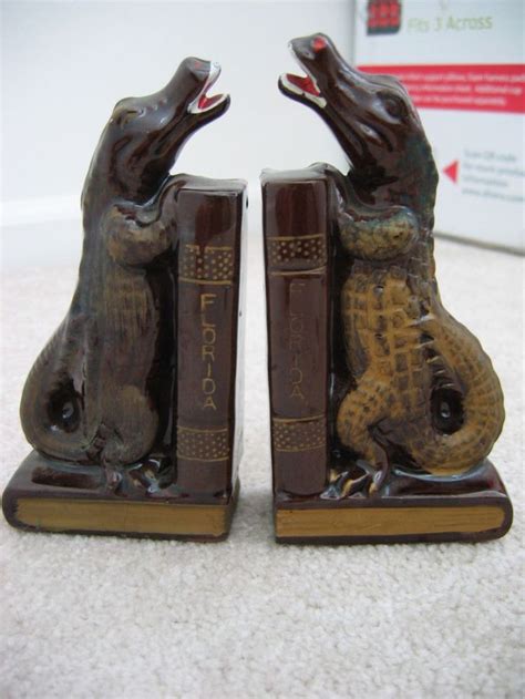Vintage Florida Souvenir Alligator And Books Ceramic Bookends Brown Gilt