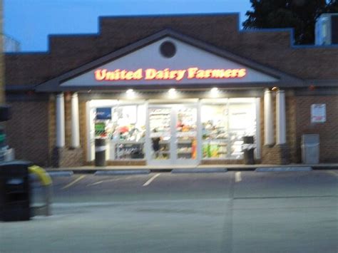 United Dairy Farmers Georgetown Fotos Número De Teléfono Y