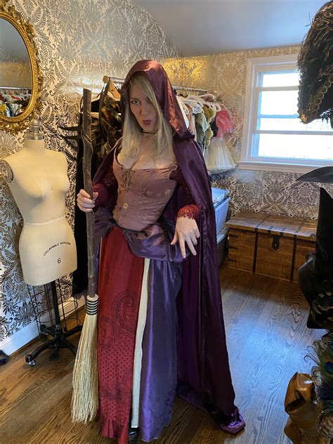 Sarah Sanderson From Hocus Pocus Trove Costumes