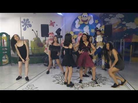 Neste vídeo essas belas meninas dançam muito bem e de uma forma bem e diferente e. Meninas dançando em festa de 15 anos - YouTube