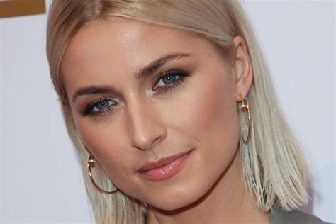 Seit einigen wochen haben treue lena gercke fans gewissheit. Lena Gercke: Freund Dustin Schöne zeigt sich mit Baby Zoe ...