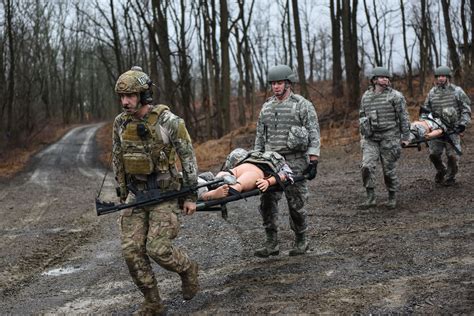 Pa Special Operations Wing Conducts Combat Aid Training National