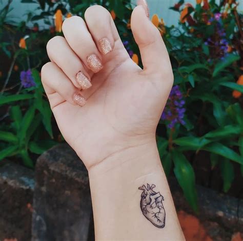 50 Ideias Lindíssimas De Tatuagens Delicadas No Pulso Para Se Apaixonar