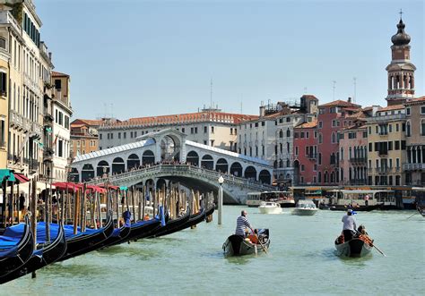 Essential Venice Travel Tips Know Before You Go