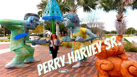 Walking Around Perry Harvey Sr Park In The City Of Tampa Youtube