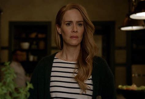 American Horror Story Sarah Paulson S Hair Is The True Star Of Roanoke