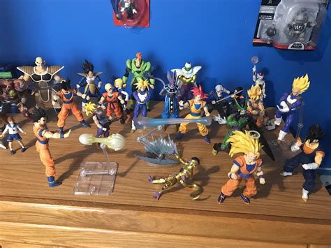 Figuarts dragon ball line has been slowly building up steam since late 2009 (basically 2010) with the release of piccolo. Dragon Ball SH Figuarts Collection : dbz