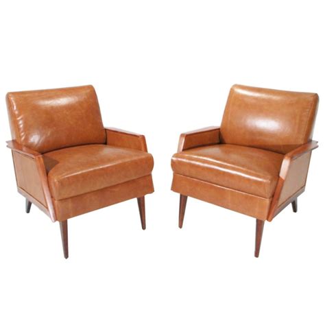 Find the perfect piece in our selection of splendid leather armchairs, exclusively handmade by italian artisans using the best craftsmanship techniques.luxurious finishes, unique designs, and stunning textures are the main features of these precious armchairs. OrangechairMI_1.jpg