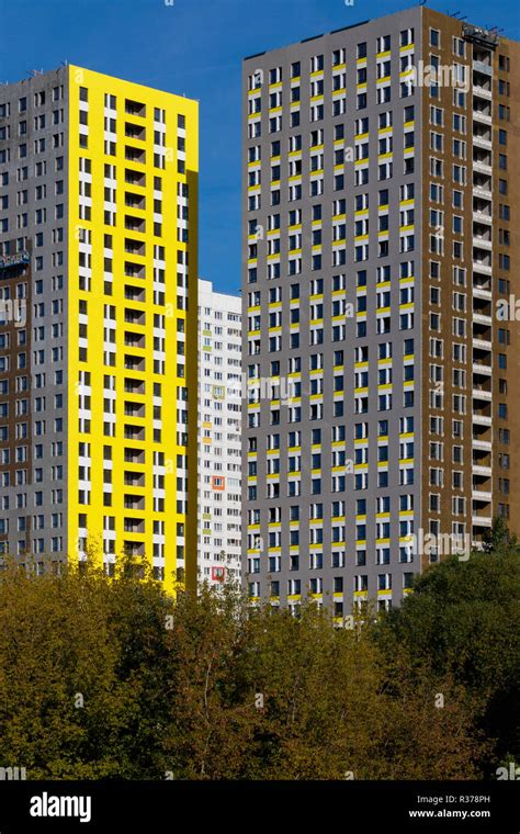 Apartments Apartment Block Moscow Hi Res Stock Photography And Images