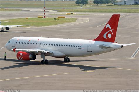 Airbus A320 232 Amsterdam Airlines Registrierung Ph Aay Seriennummer