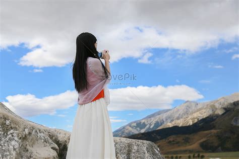 New Zealand Mountain Top Girl Taking A Photo Picture And Hd Photos