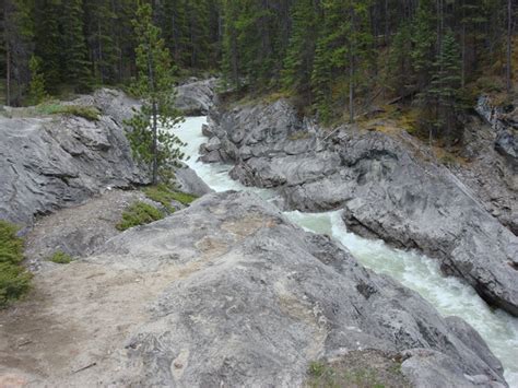 Siffleur Falls Hike Albertawow Campgrounds And Hikes