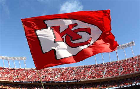 We hope you enjoy our growing collection of hd images to use as a background or home screen for your smartphone or computer. Kansas City Chiefs Backgrounds | PixelsTalk.Net