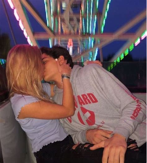 Ferris Wheel Insta Couple Goals Love Objectifs De Couple Photographie Créative Couples