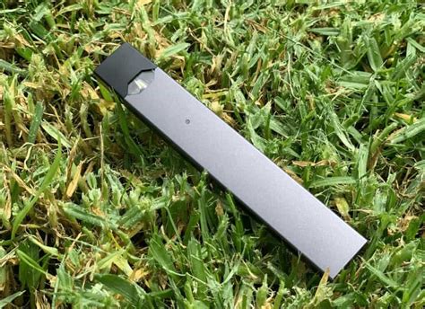 There are clues parents can look for to see if an adolescent might be using. JUUL® Under Fire for Targeting Kids - USA Consumer Network