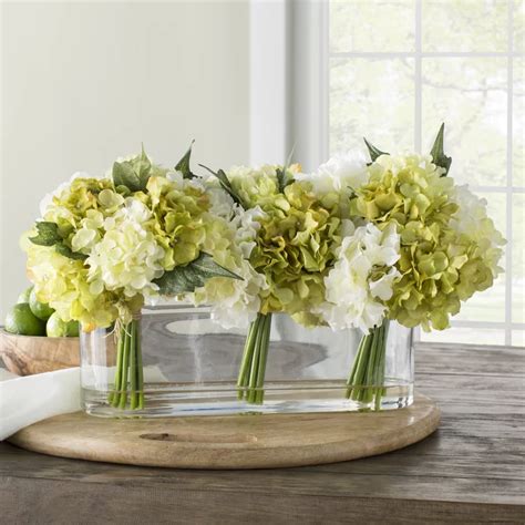 Hydrangea Centerpiece In Glass Vase And Reviews Joss And Main Dining