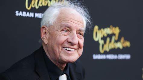 happy days creator and pretty woman director garry marshall dies at 81 abc13 houston