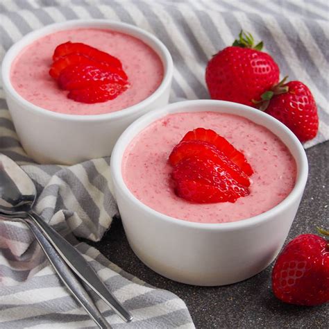 Easy Strawberry Mousse Carolines Cooking