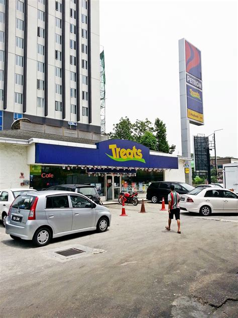 All areas map in kuala lumpur malaysia, location of shopping center, railway, hospital and more. Venoth's Culinary Adventures: Sri Damansara Giant Curry ...