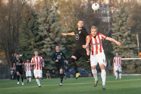 Spotkanie było debiutem franciszka smudy w roli szkoleniowca klubu ze stolicy małopolski.były selekcjoner. Cracovia II - Wieczysta Kraków 3:2. Zwycięski gol Mateusza ...