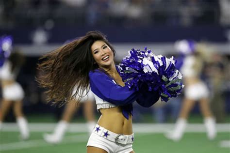 30 Of The Hottest Nfl Cheerleaders That Ever Graced The Football Field
