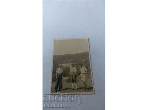 Снимка Трима мъже в планината Стари снимки Изделия от хартия balkanauction