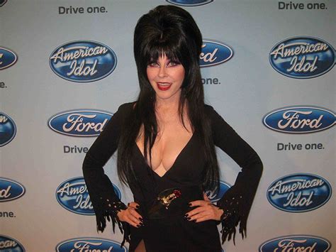 Cassandra Peterson As Elvira Mistress Of The Dark 1982 Cassandra