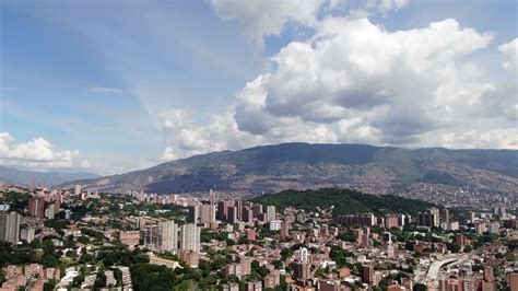 Vista Aérea Medellín Youtube