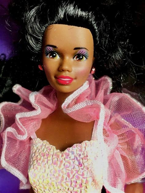 Pin By Olga Vasilevskay On 80s 90s Barbie Dolls Afro Aa Black Doll