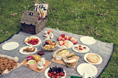 incredible instagram inspired picnic hacks