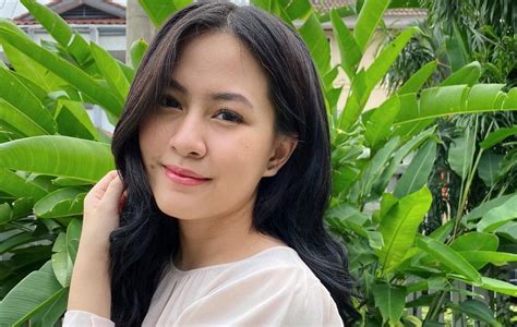 Profil Dan Biodata Lengkap Umur Agama Hasyakyla Utami Kakak Adhisty Hot Sex Picture