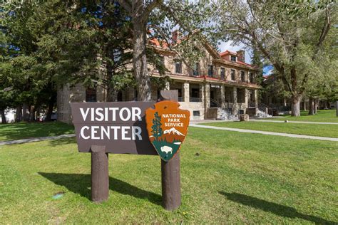 Kick Off Your Day At The Albright Visitor Center Yellowstone Forever