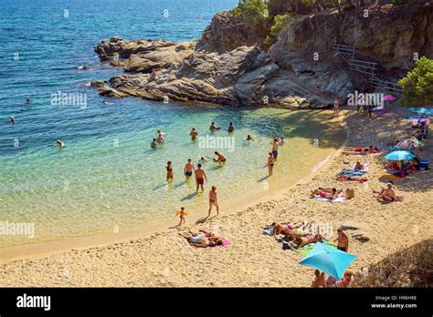 Costa brava beach Fotos und Bildmaterial in hoher Auflösung Alamy