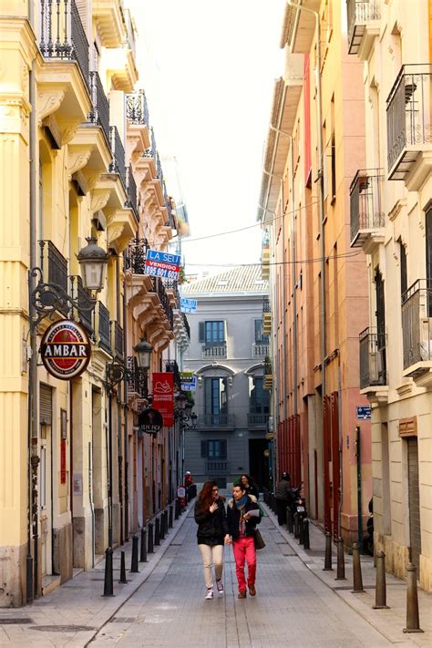 Página web oficial del valencia cf. Travel update: I'm in Valencia and I'm in love with this city!