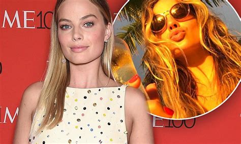 Margot Robbie Reveals She Applies Nipple Cream On Her Lips Daily Mail Online