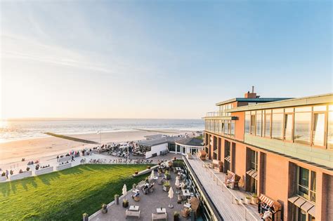 Outdoor terrace, nice bar, finnish sauna, newspapers delivery. Hotel Haus am Meer (Deutschland Norderney) - Booking.com