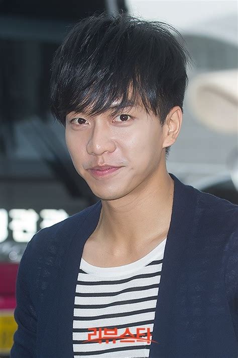 He has garnered further recognition as an actor and rose to. Photos Lee Seung-gi's casual airport look @ HanCinema ...