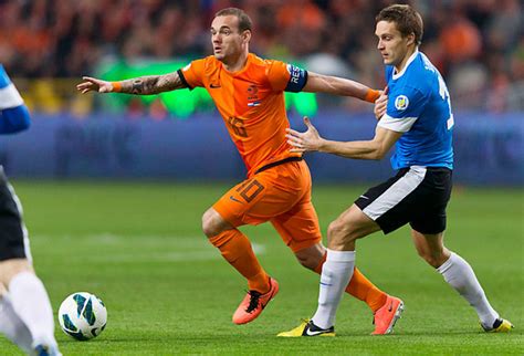 Wesley sneijder completes switch to galatasaray. Wesley Sneijder to miss Romania game with groin injury ...