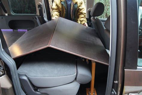 Der caddy bekommt ein bett. Selbstbau Bett für VW Caddy | verdult.de